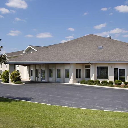 Lakewood Inn & Suites Dowagiac Exterior foto